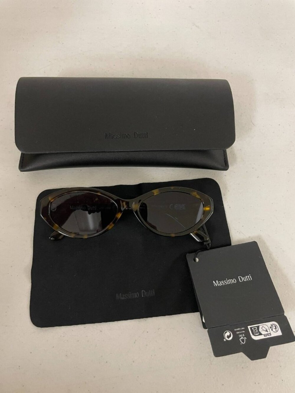 Massimo Dutti Tortoiseshell Sunglasses Oval Frame New Case 7090/503